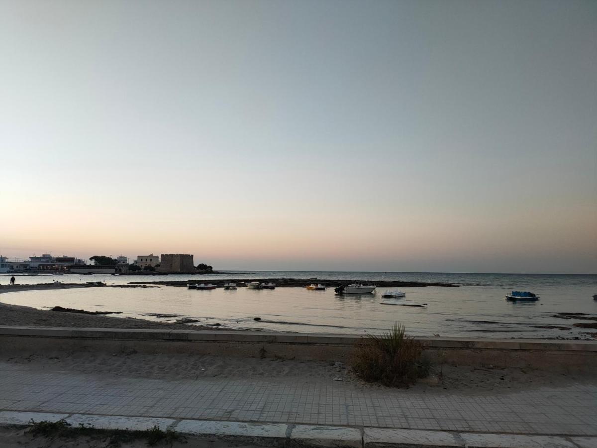 Casa Vacanza In Pieno Centro Storico Vicino Ostuni E La Riserva Di Torre Quaceto 圣维托诺曼 外观 照片