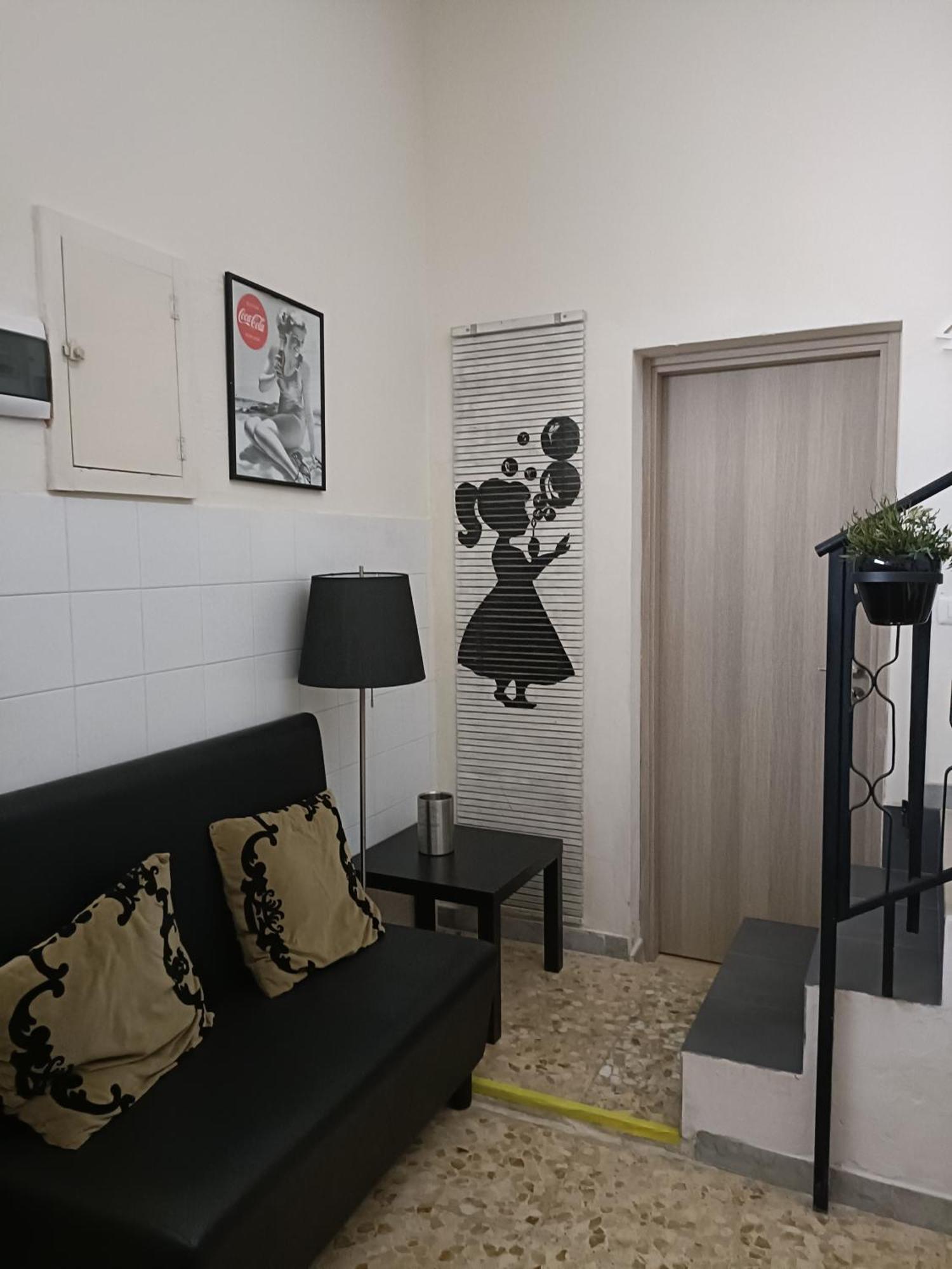 Casa Vacanza In Pieno Centro Storico Vicino Ostuni E La Riserva Di Torre Quaceto 圣维托诺曼 外观 照片