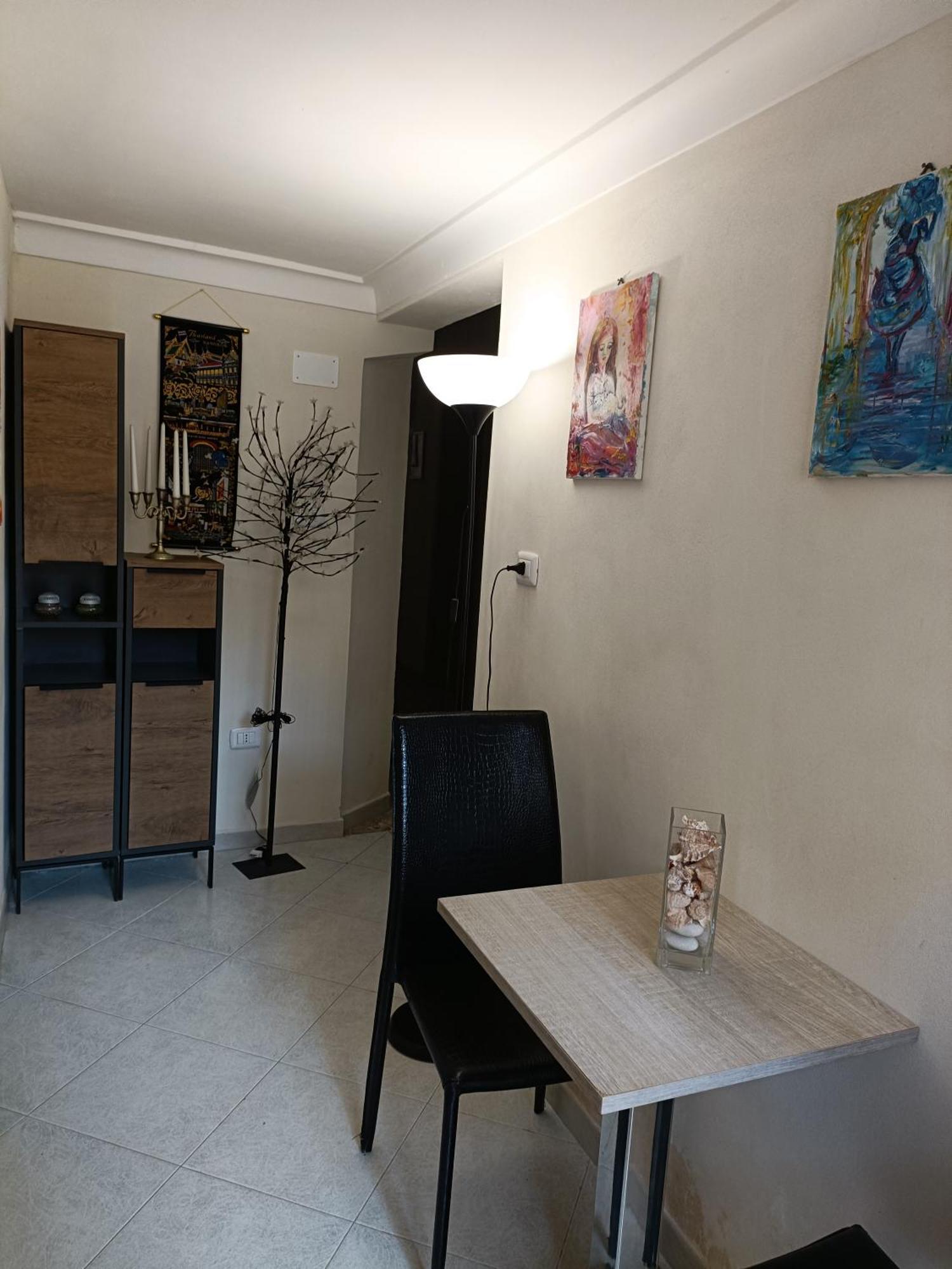 Casa Vacanza In Pieno Centro Storico Vicino Ostuni E La Riserva Di Torre Quaceto 圣维托诺曼 客房 照片