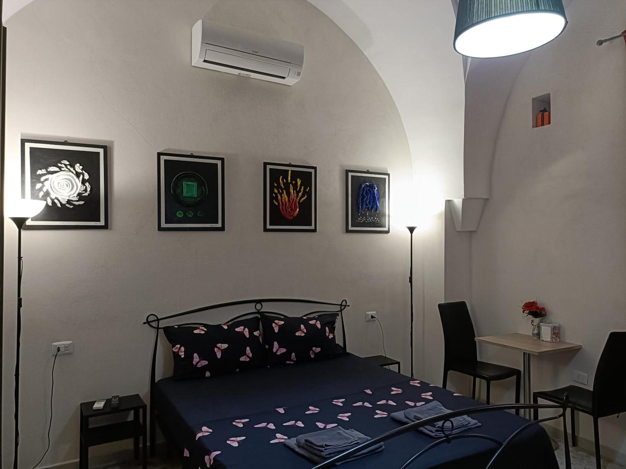 Casa Vacanza In Pieno Centro Storico Vicino Ostuni E La Riserva Di Torre Quaceto 圣维托诺曼 外观 照片