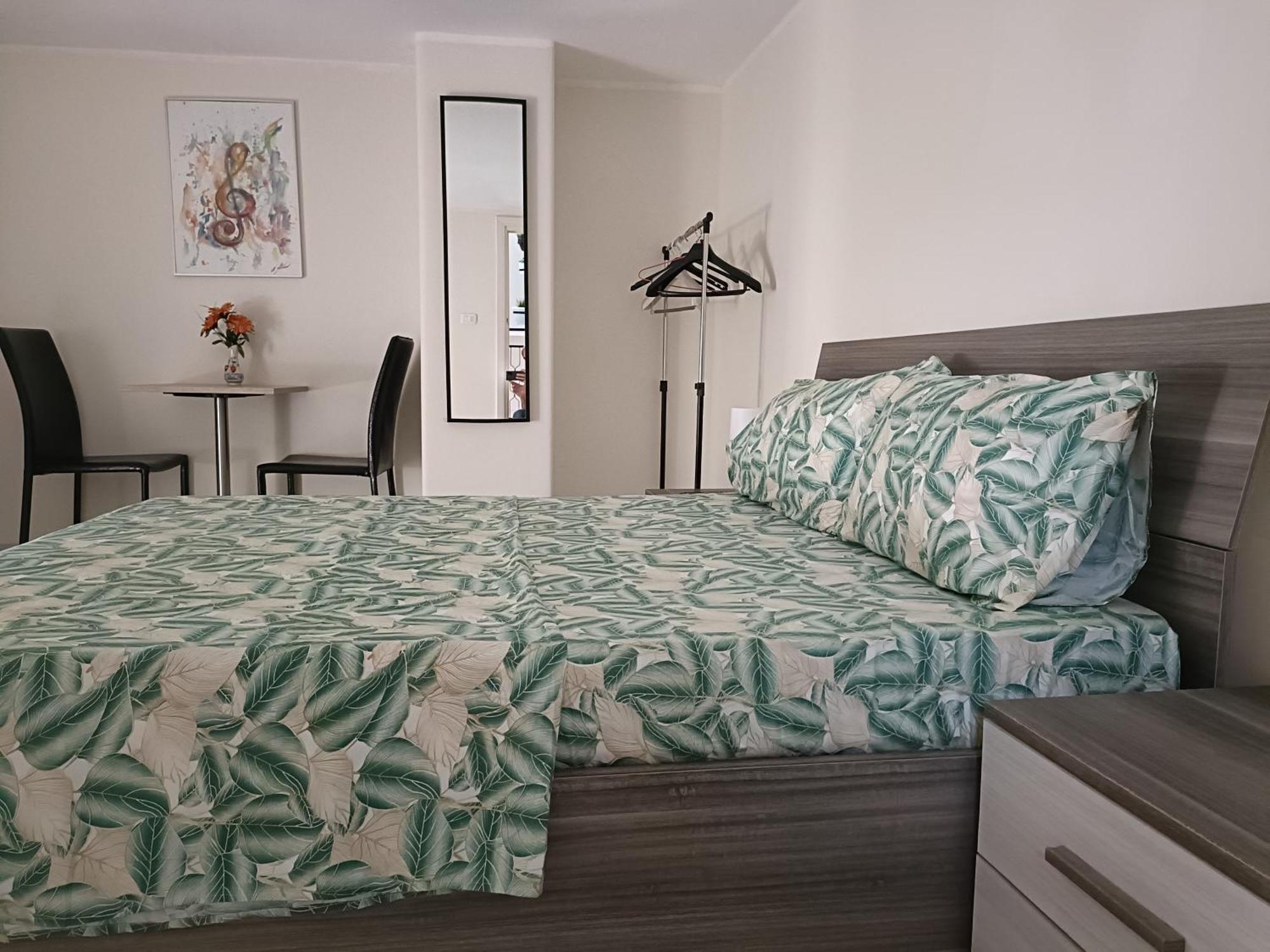 Casa Vacanza In Pieno Centro Storico Vicino Ostuni E La Riserva Di Torre Quaceto 圣维托诺曼 外观 照片